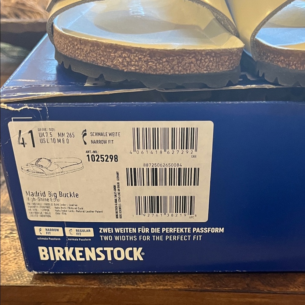 Birkenstock Cream Slide Sandals with Gold Buckle - Picture 8 of 9